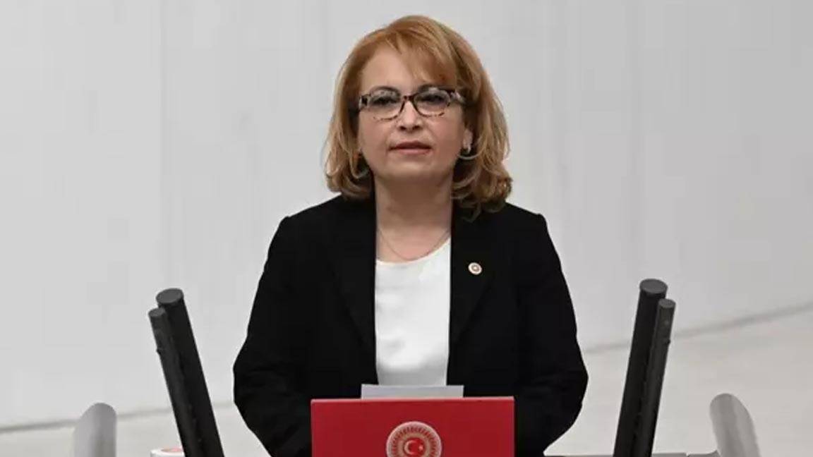 İYİ Parti'den Ayrılan İstanbul Milletvekili Yanıkömeroğlu, CHP'ye Katıldı