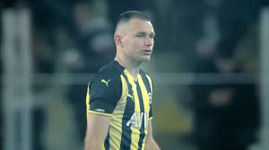 Trabzonspor, Savunma Hattını Güçlendirmek İçin Attila Szalai'yi Gündemine Aldı