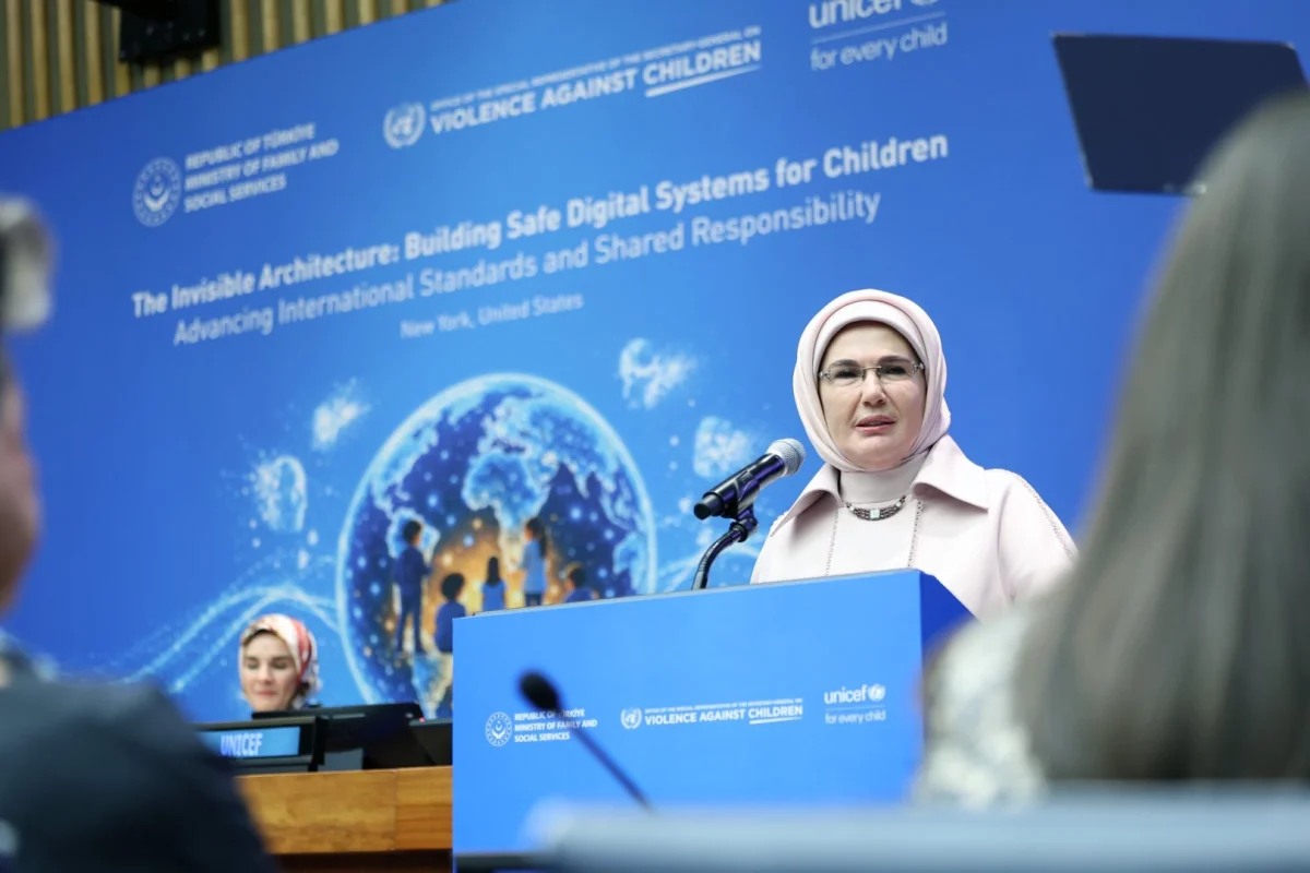 Emine Erdoğan’dan Çocukların Dijital Güvenliği İçin Küresel İş Birliği Çağrısı