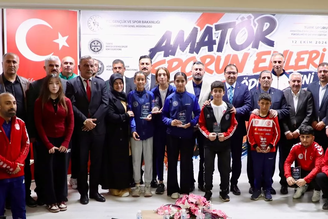 Ağrı’da 2026 Sporun Enleri Ödül Töreni Düzenlendi