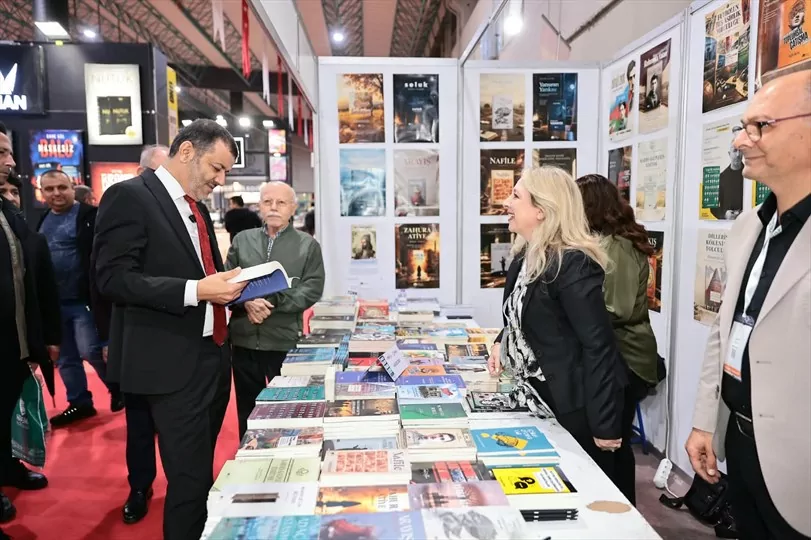 Denizli Kitap Fuarı Kapılarını Açtı: 212 Yayınevi ve 500’e Yakın Yazar Okurlarla Buluşacak