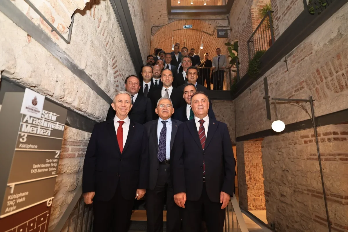Tarihi Kuyumcu Han, İBB Miras Restorasyonuyla Şehir Araştırmaları Merkezi Oldu