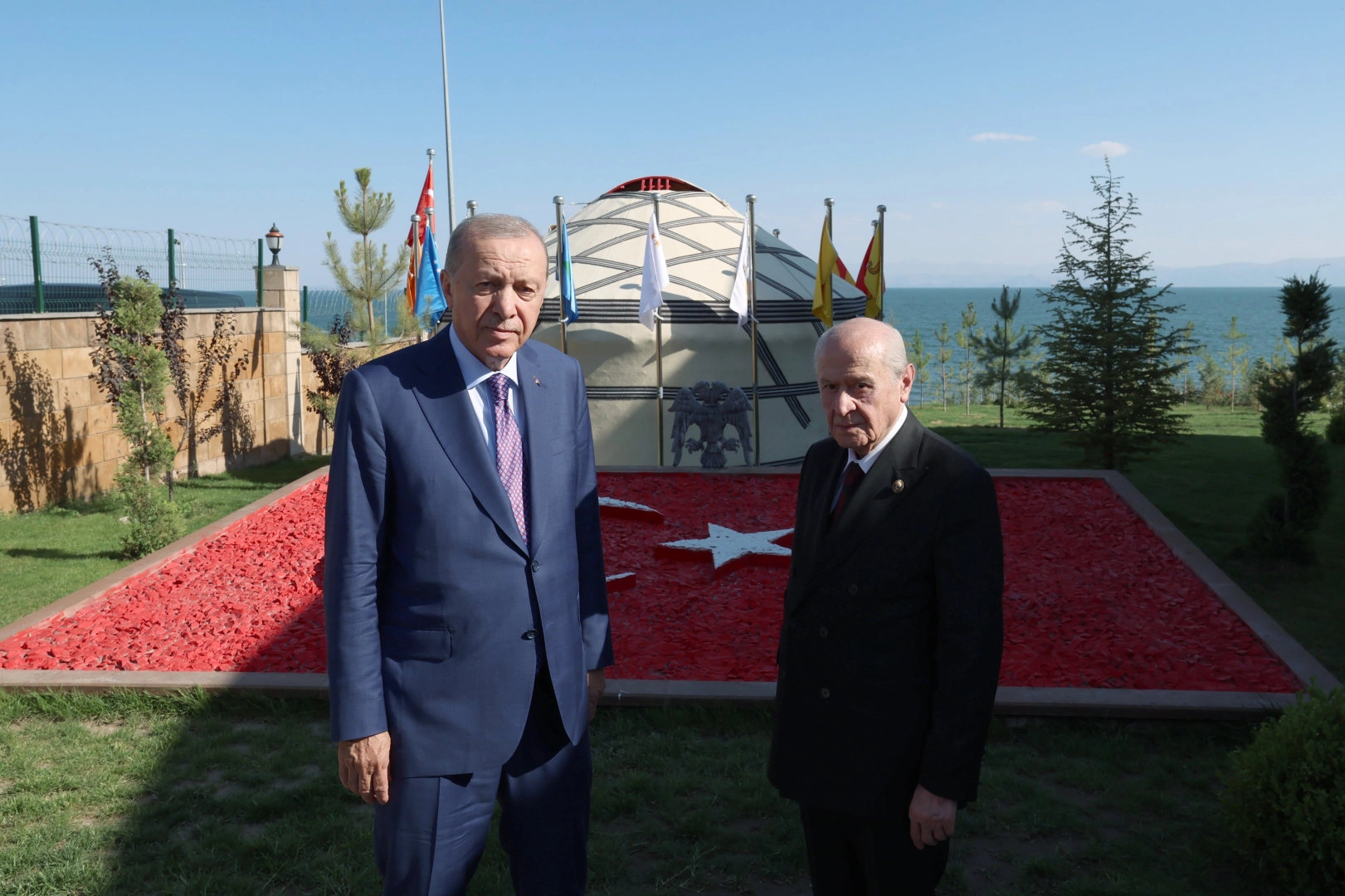 Erdoğan ve Bahçeli Ahlat’ta Bir Araya Geldi